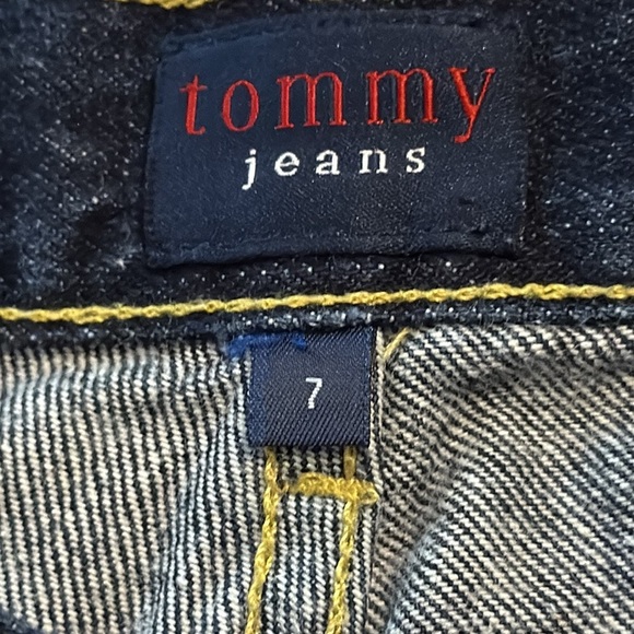 🌹NWOT:TOMMY HILFIGER JEAN SHORTS - Picture 4 of 4